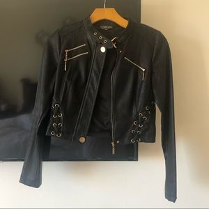 • FASHION NOVA LEATHER JACKET •